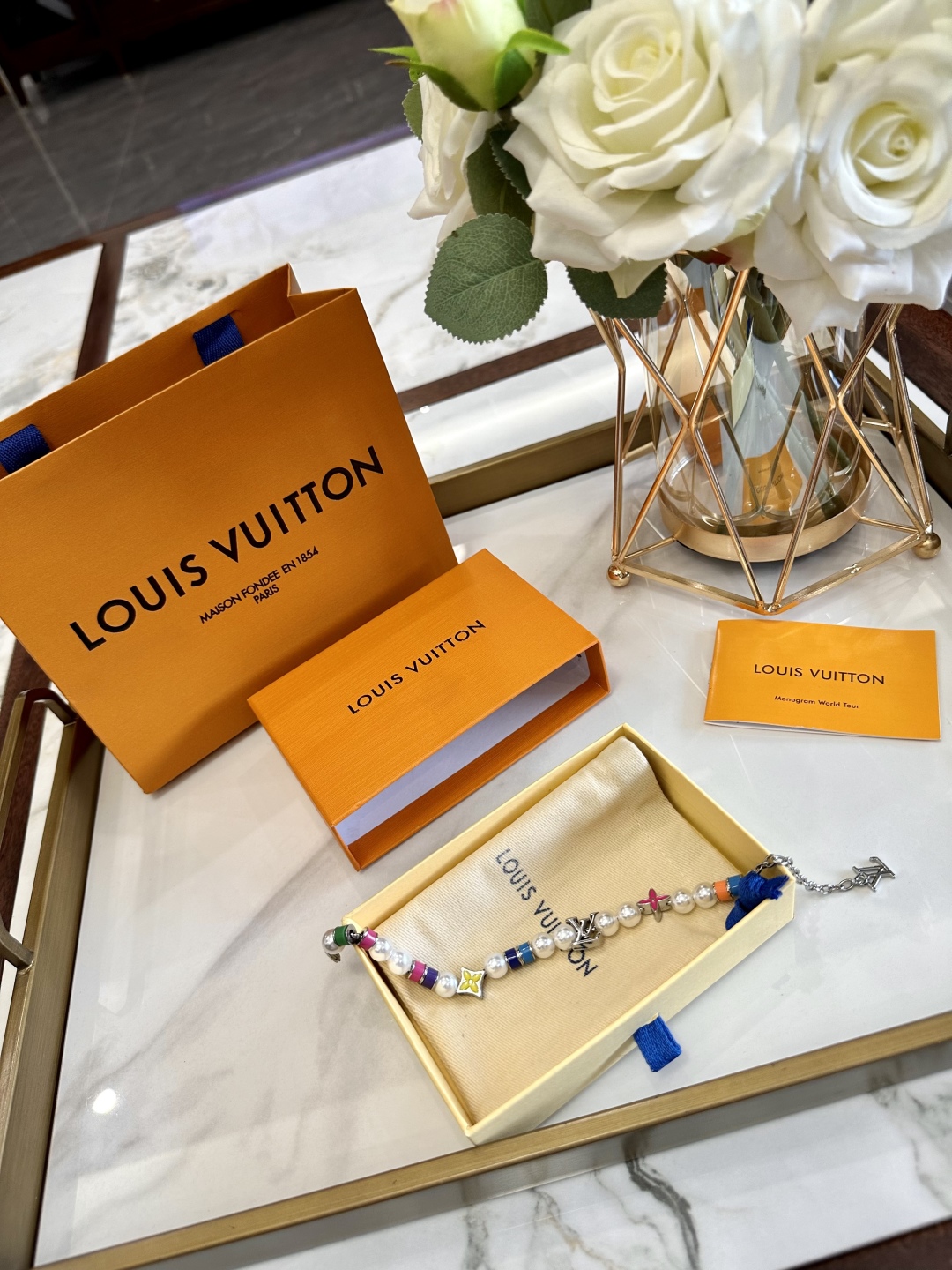 LV jewelry model 66